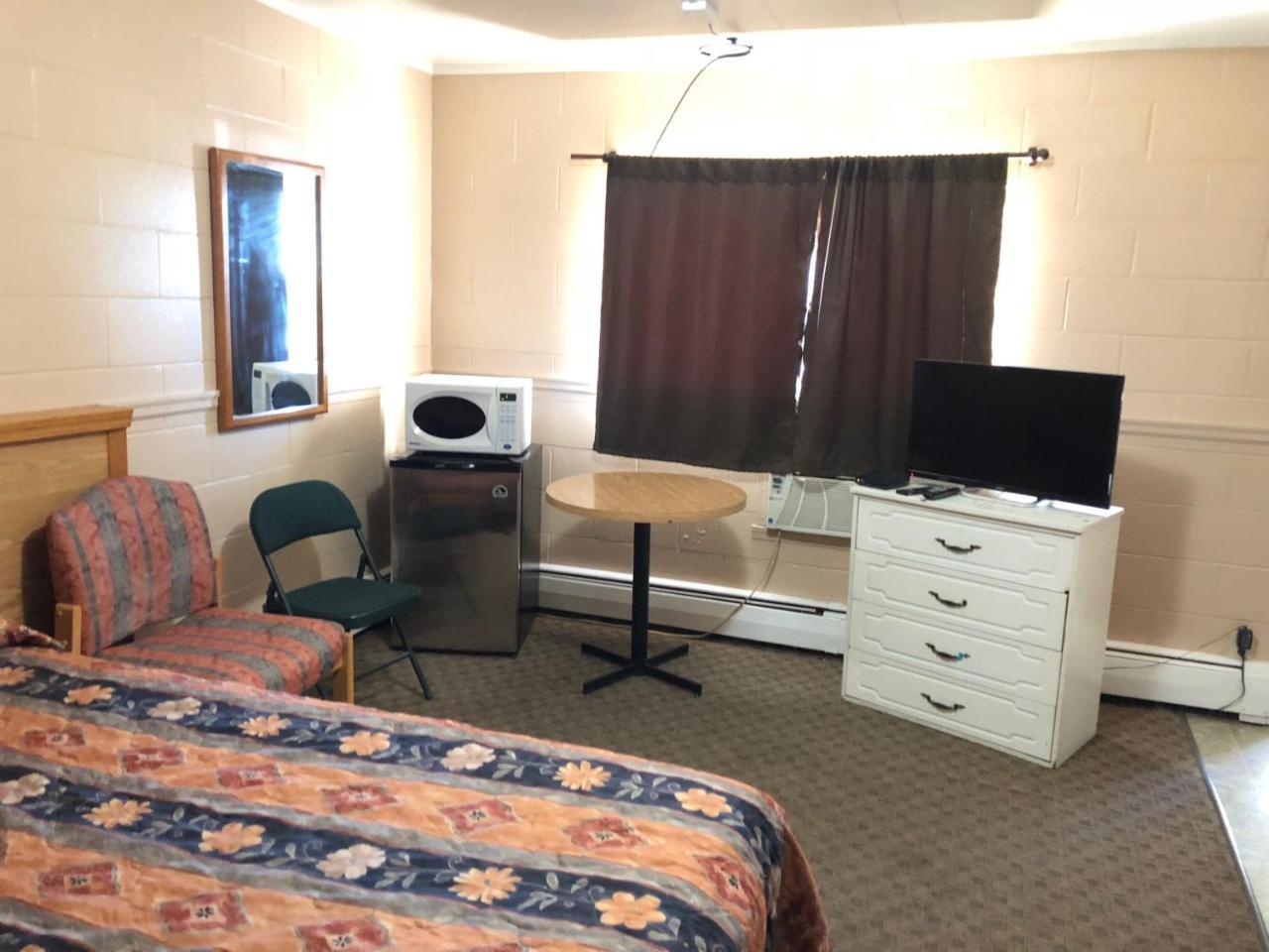 Bluebird Motel Innisfail Zewnętrze zdjęcie