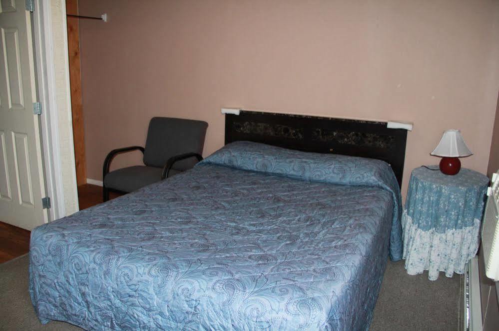 Bluebird Motel Innisfail Zewnętrze zdjęcie