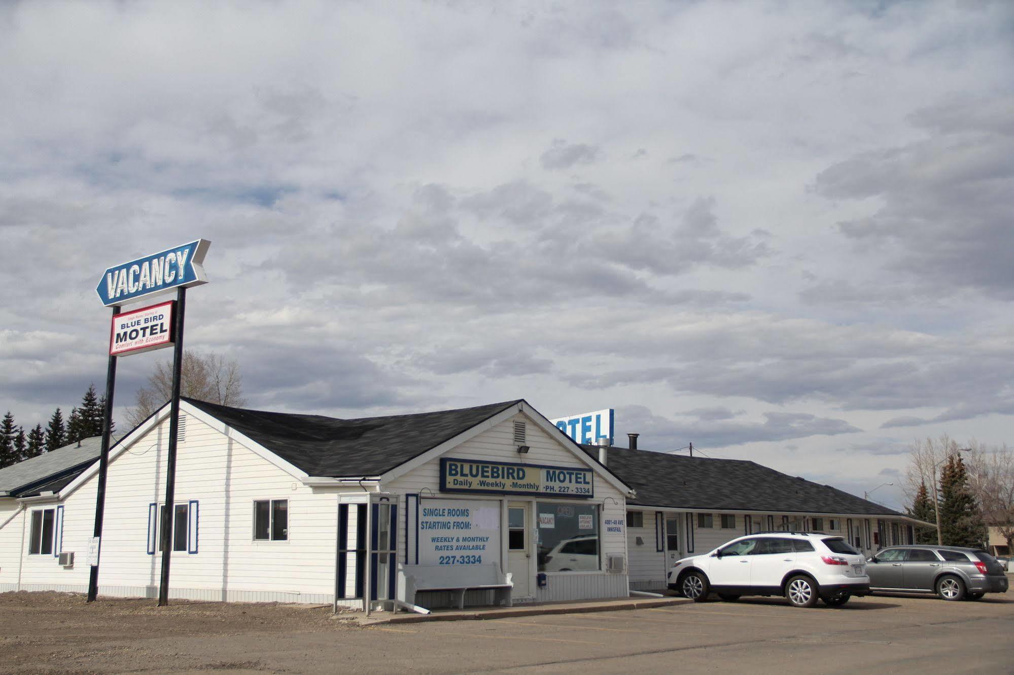 Bluebird Motel Innisfail Zewnętrze zdjęcie
