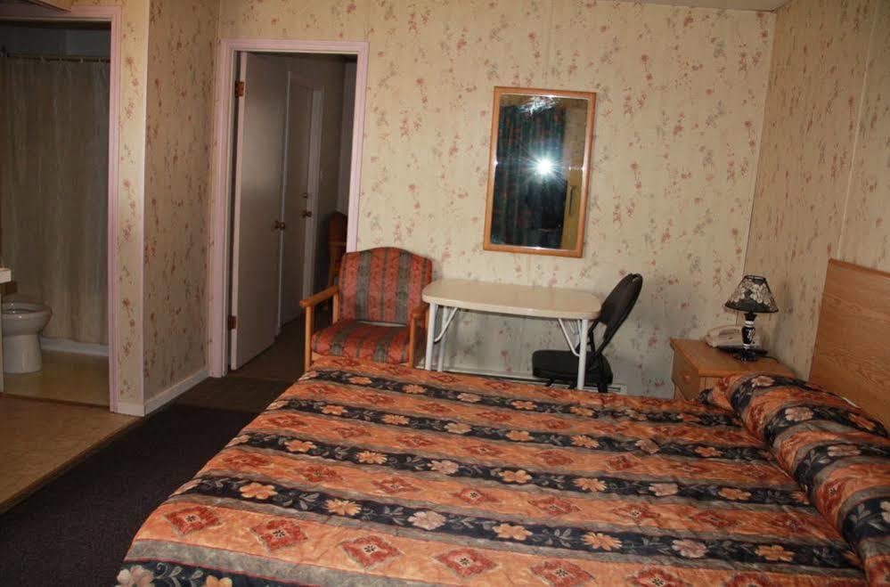 Bluebird Motel Innisfail Zewnętrze zdjęcie